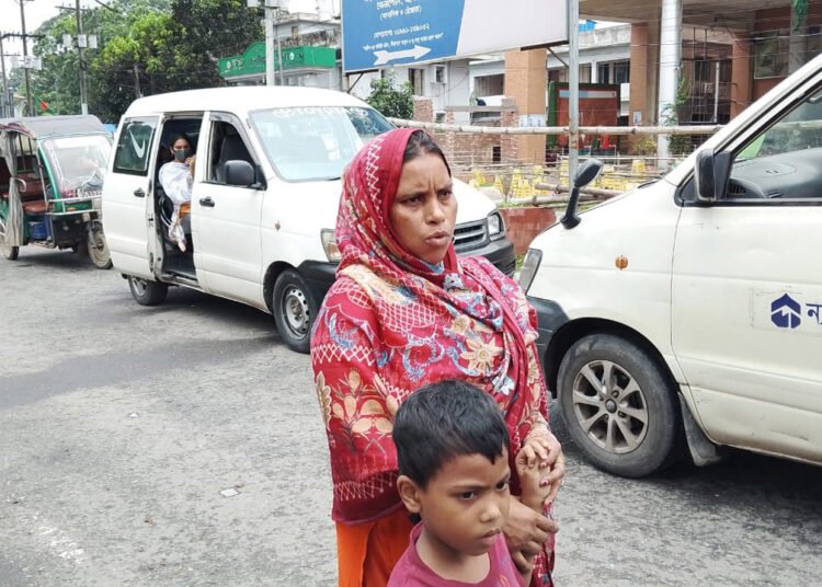 ভারতীয় নাগরিক রেশমাকে ‘বাংলাদেশি’ পরিচয়ে পুশইনের অভিযোগ