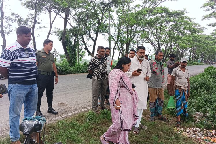ভারী বর্ষণে জলাবদ্ধতায় ক্ষতিগ্রস্ত মানুষের পাশে কাজী মিজানুর রহমান