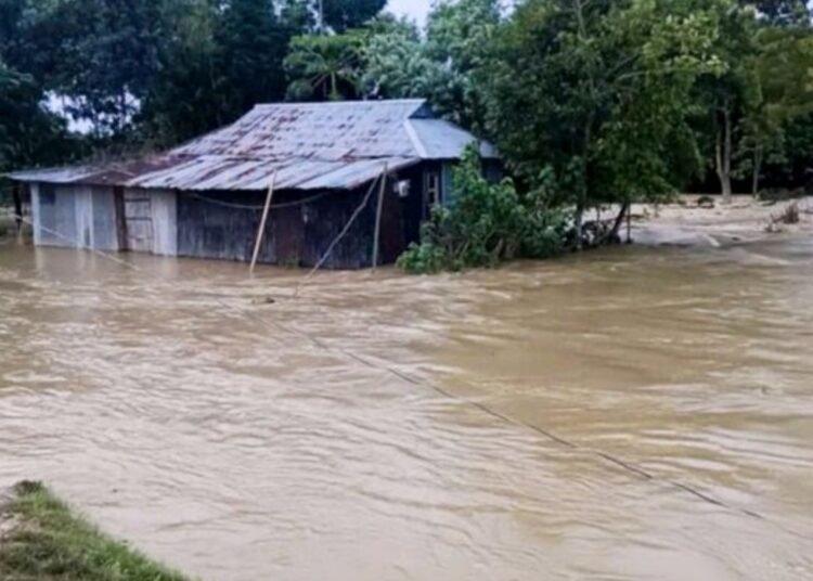মৌলভীবাজারে বন্যায় পানিবন্দী ৩৮ হাজার