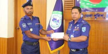 রংপুর জেলার শ্রেষ্ঠ ওয়ারেন্ট তামিলকারী অফিসার পীরগাছা থানার এসআই ফিরোজ