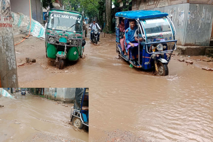 ​সামান্য বৃষ্টিতেই বেহাল ব্রাহ্মণপাড়ার সড়ক, ১৭ গ্রামের মানুষের ভোগান্তি