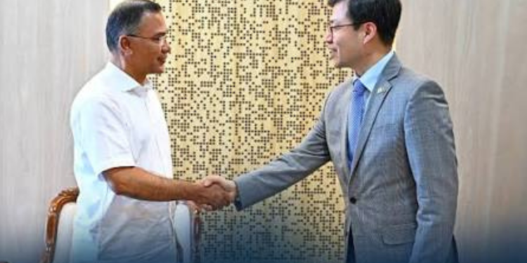প্রধানমন্ত্রী তারেক রহমানের সাথে দক্ষিণ কোরিয়ার বাণিজ্যমন্ত্রীর সৌজন্য সাক্ষাৎ